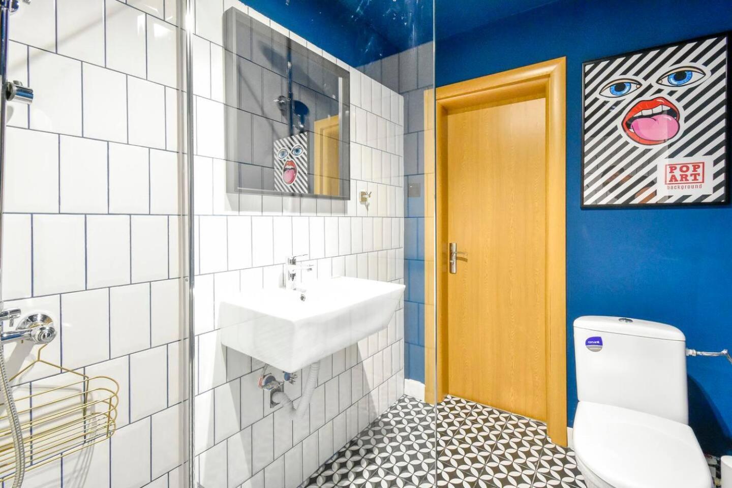 Super Fresh! 3Bdr Apartment In Sofia Center'S Artistic Area Bagian luar foto