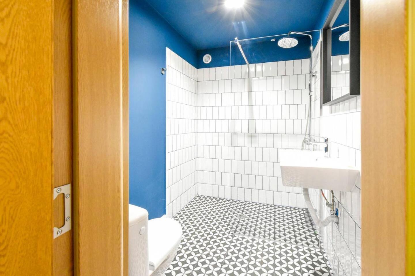 Super Fresh! 3Bdr Apartment In Sofia Center'S Artistic Area Bagian luar foto